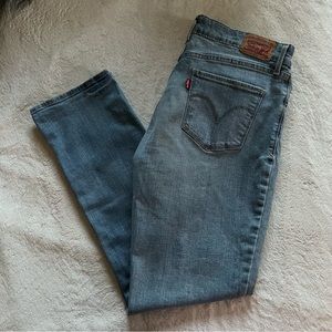 Levi’s Mid Rise Skinny Jeans